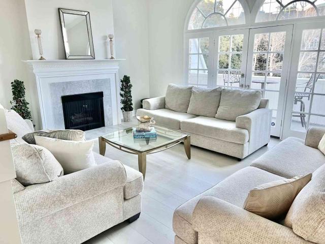 Townhouse for rent in Canoga Park, California