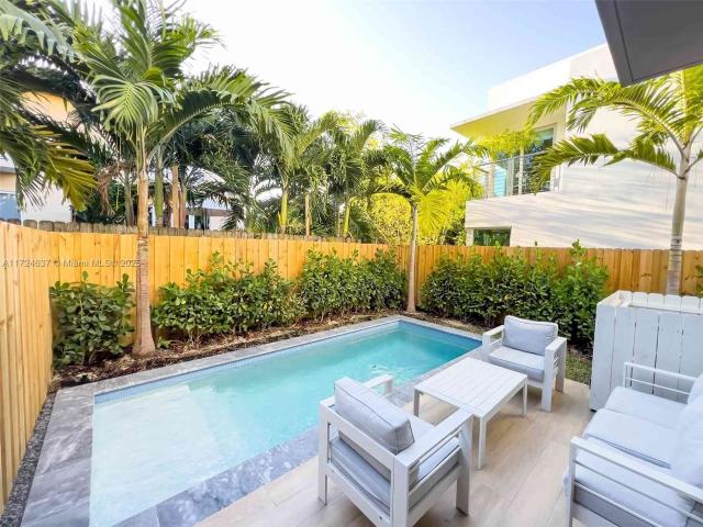 Townhouse for rent in Miami, Florida