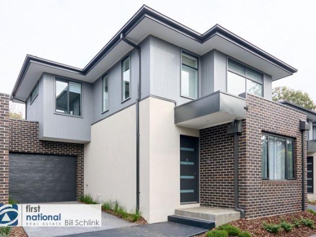 Townhouse for rent in Balwyn East, Melbourne