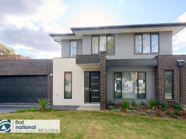 Townhouse for rent in Balwyn East, Melbourne