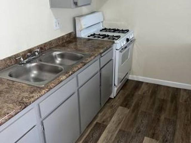 Apartment for rent in Adelanto, California
