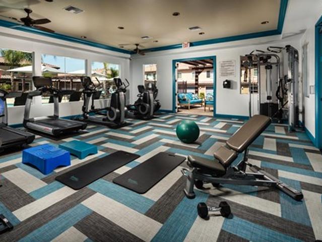 Townhouse for rent in Santa Clarita