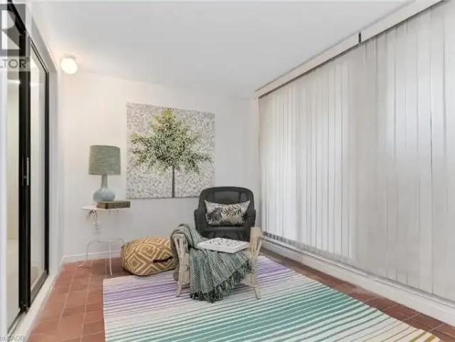 Townhouse for rent in Burlington, Ontario
