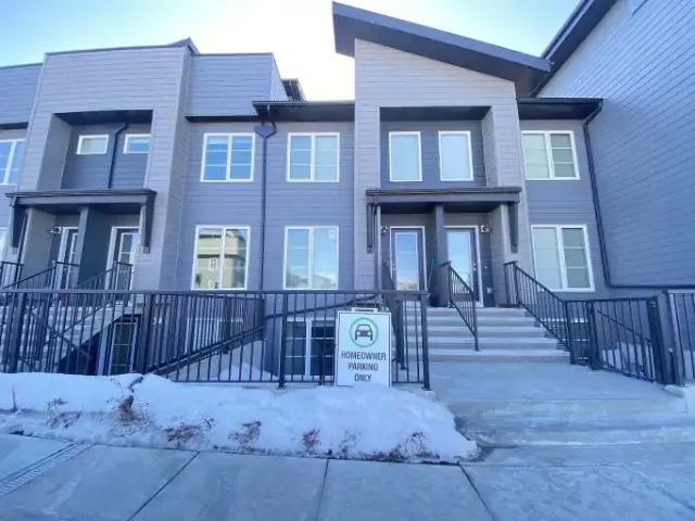 Townhouse for rent in Northwest, Alberta