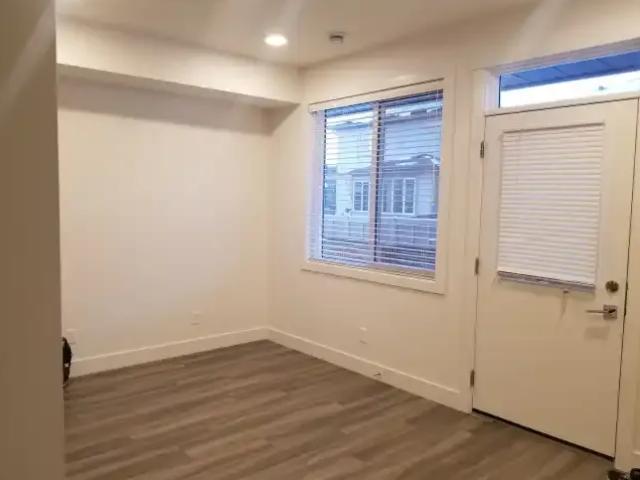 Townhouse for rent in Saddle Ridge, Calgary