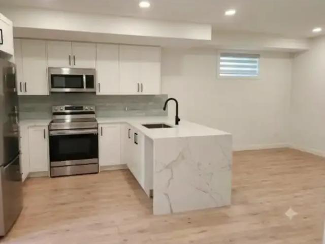 Townhouse for rent in Northwest, Alberta