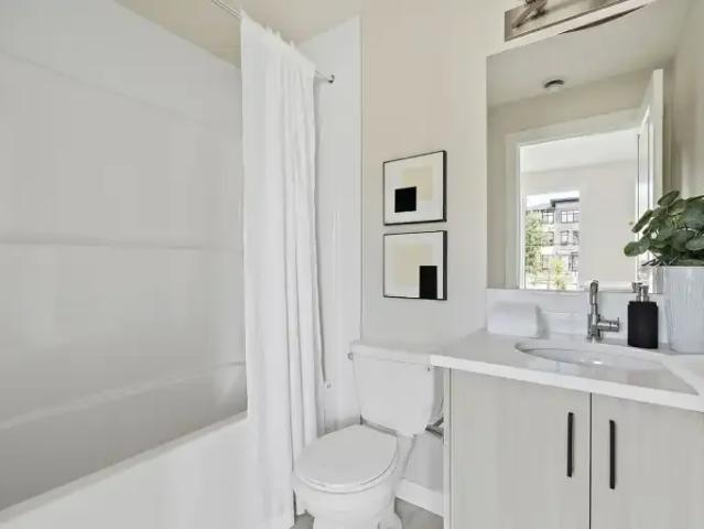 Townhouse for rent in Northwest, Alberta