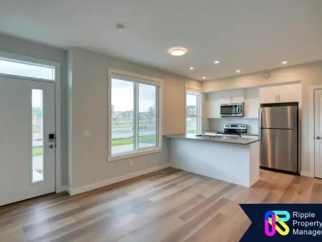 Townhouse for rent in Northwest, Alberta