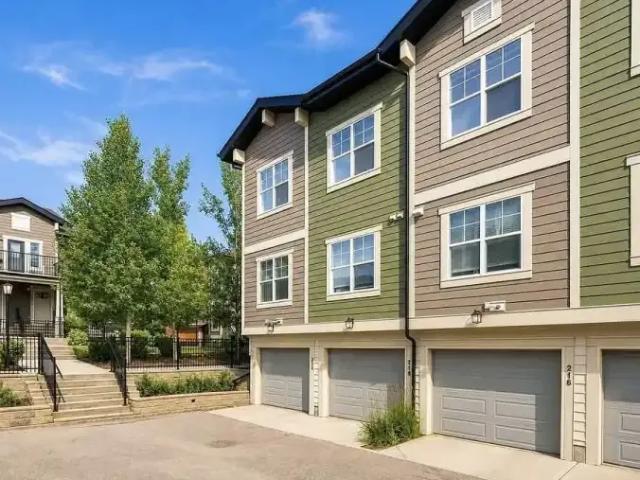 Townhouse for rent in Cranston, Calgary