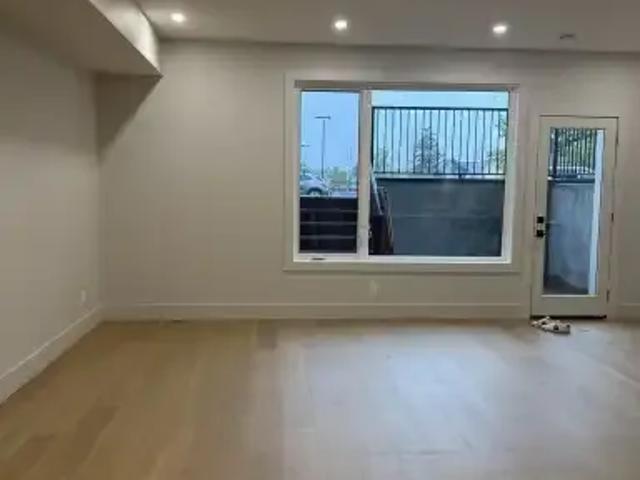 Townhouse for rent in Northwest, Alberta