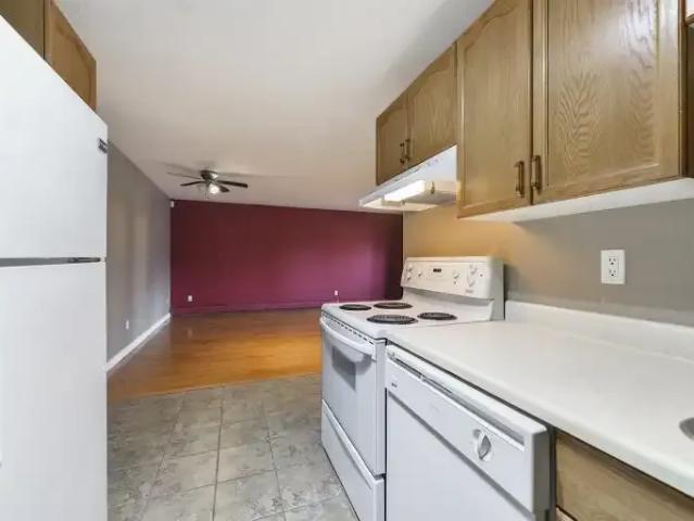 Townhouse for rent in Wedgewood, Alberta