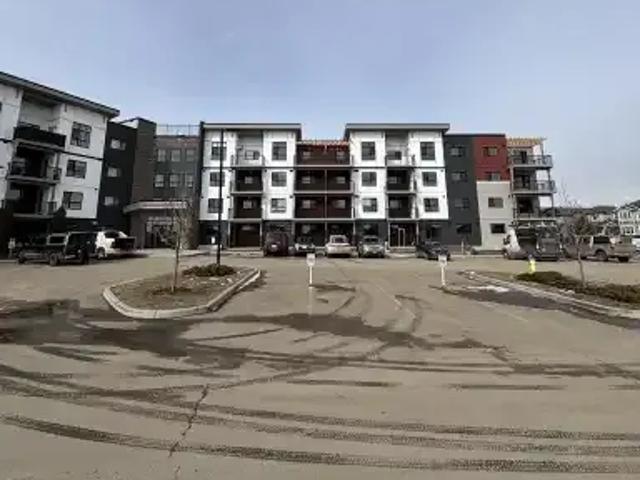 Townhouse for rent in Wedgewood, Alberta