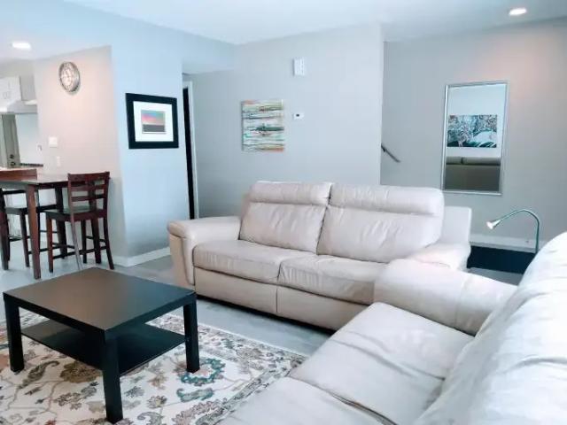 Townhouse for rent in Wedgewood, Alberta
