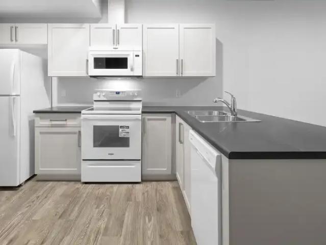 Townhouse for rent in Wedgewood, Alberta