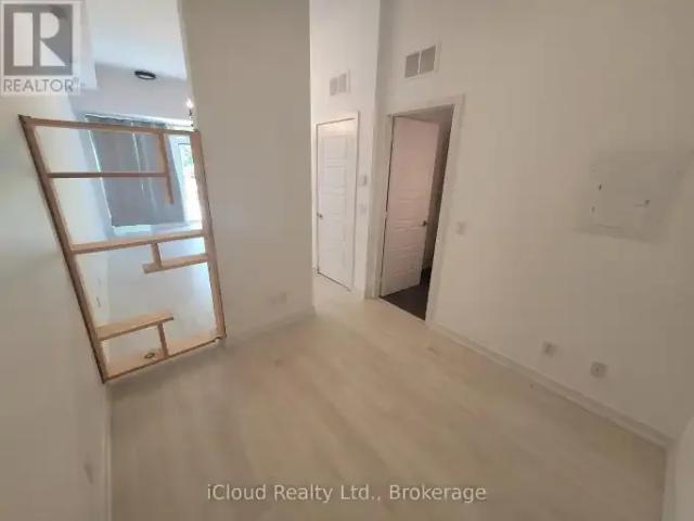Townhouse for rent in Innisfil, Central Ontario