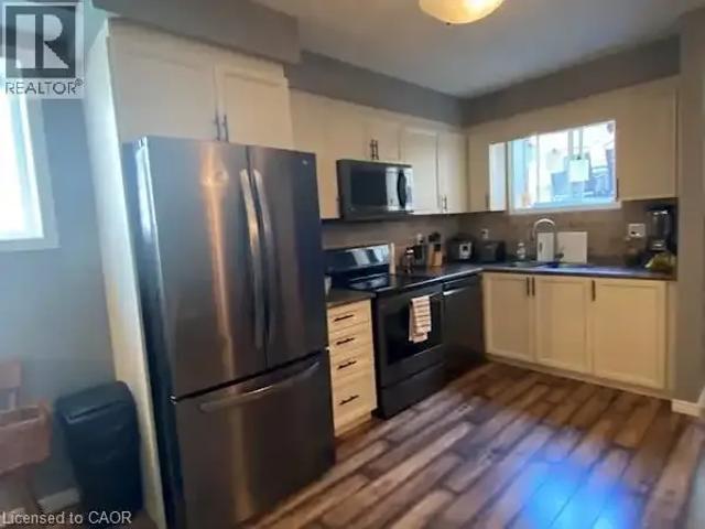 Townhouse for rent in Kitchener, Ontario
