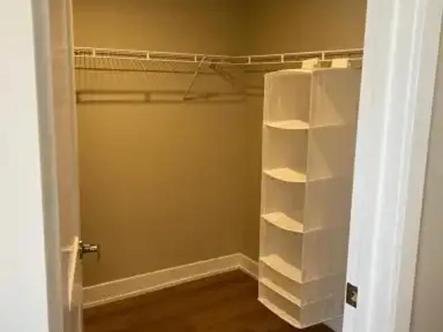 Townhouse for rent in Oakville, Ontario