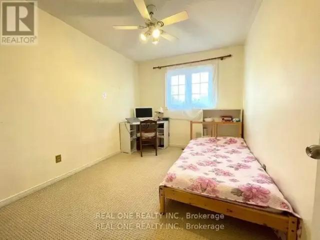 Townhouse for rent in Oakville, Ontario