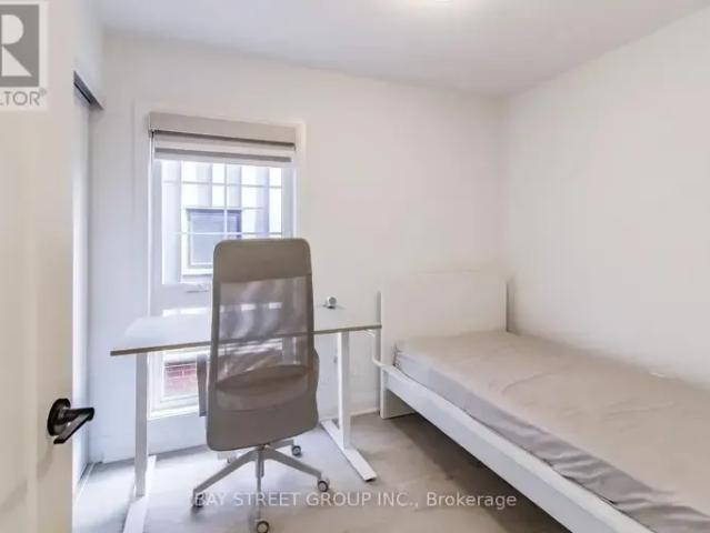 Townhouse for rent in Vaughan