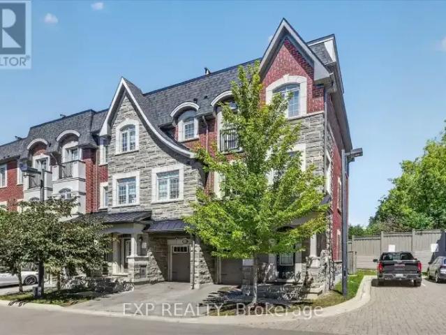 Townhouse for rent in Woodbridge, Vaughan