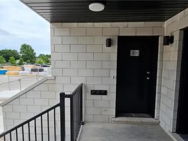 Townhouse for rent in Waterloo, Ontario