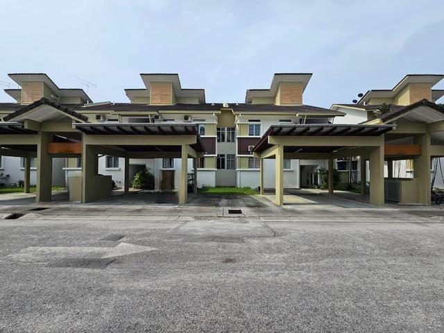 Townhouse for sale in Seksyen 31, Shah Alam