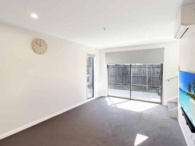 Townhouse for rent in Days Bay, Wellington
