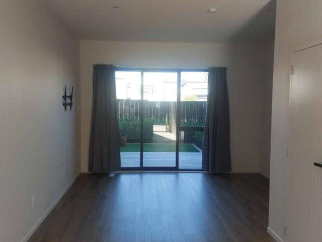 Townhouse for rent in Howick, Oroua County