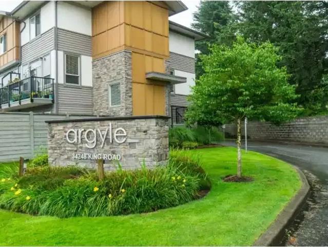 Townhouse for rent in UDistrict, Abbotsford