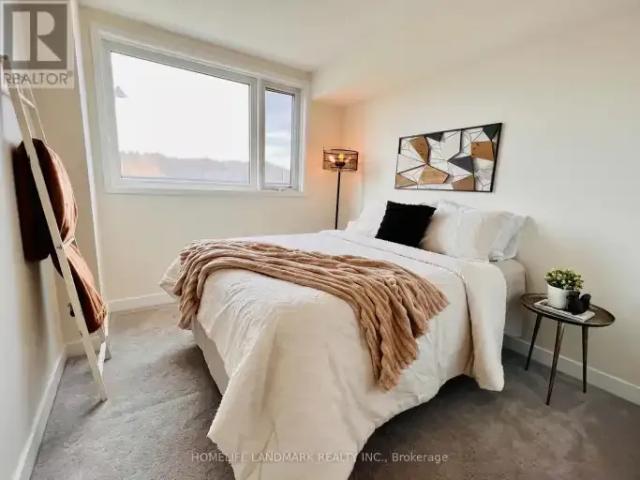 Townhouse for rent in Burlington, Golden Horseshoe