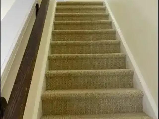 Townhouse for rent in Burlington, Ontario