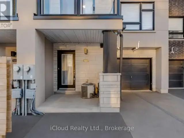Townhouse for rent in Burlington, Ontario