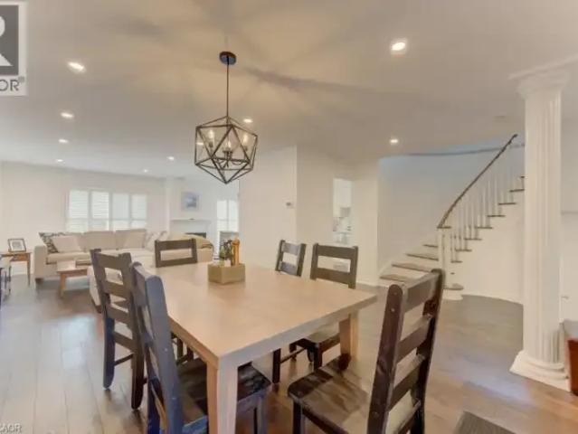 Townhouse for rent in Burlington, Ontario