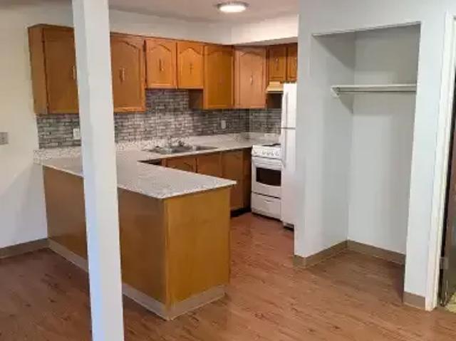 Townhouse for rent in Kensington BRZ, Calgary
