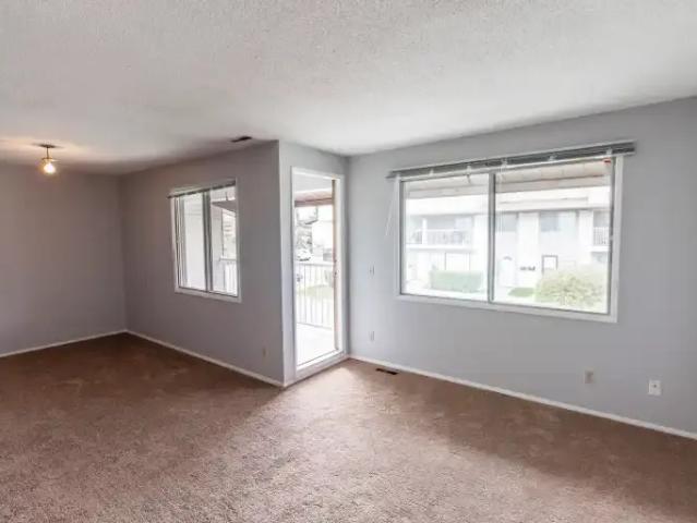 Townhouse for rent in Northwest, Alberta