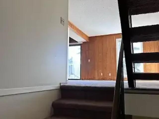 Townhouse for rent in Calgary, Alberta