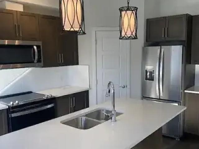 Townhouse for rent in Northwest, Alberta