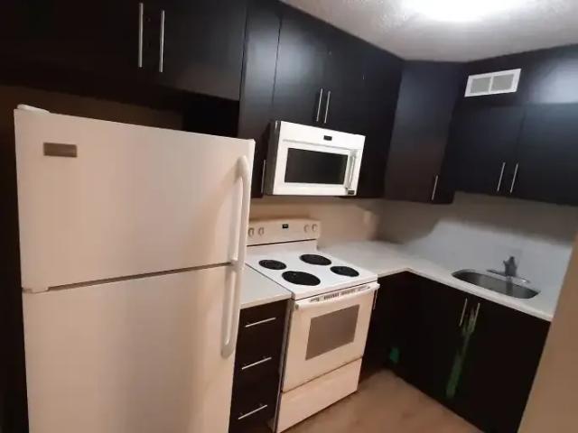 Townhouse for rent in Northwest, Alberta