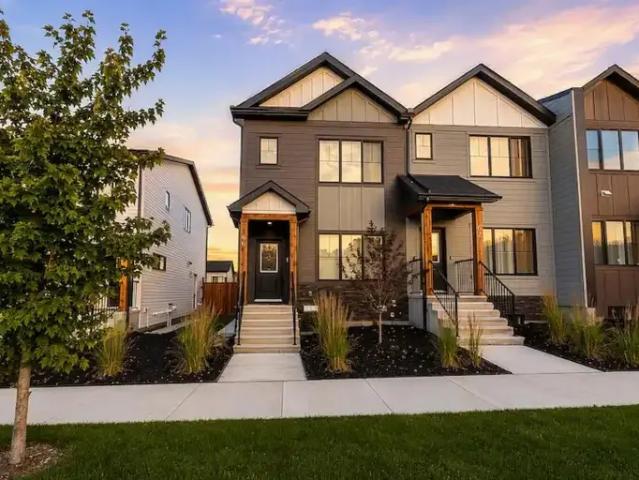 Townhouse for rent in Northwest, Alberta