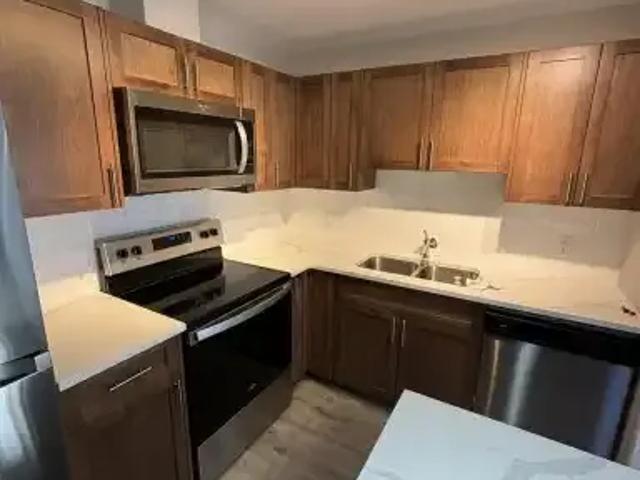 Townhouse for rent in Northwest, Alberta