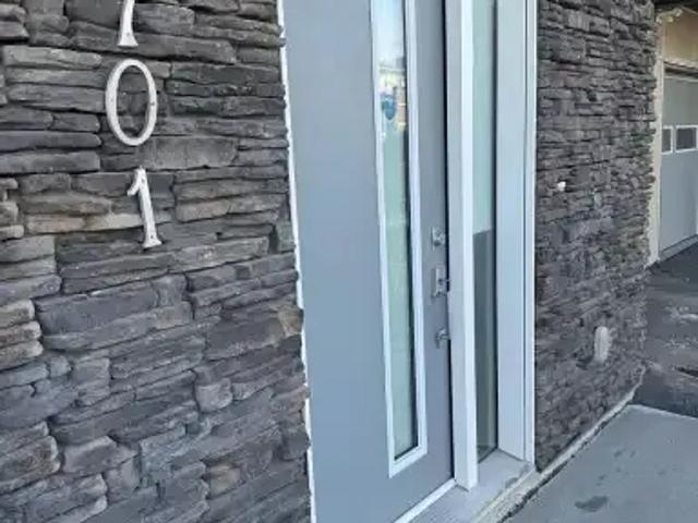 Townhouse for rent in Northwest, Alberta