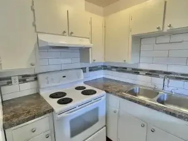 Townhouse for rent in Northwest, Alberta