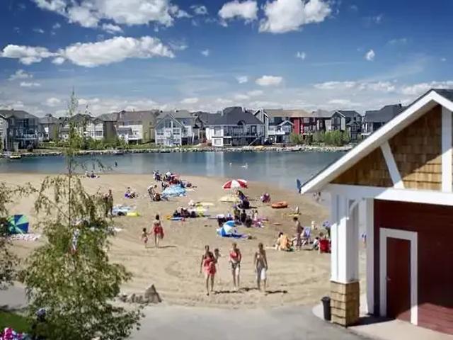 Townhouse for rent in Northwest, Alberta