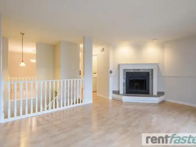 Townhouse for rent in Northwest, Alberta