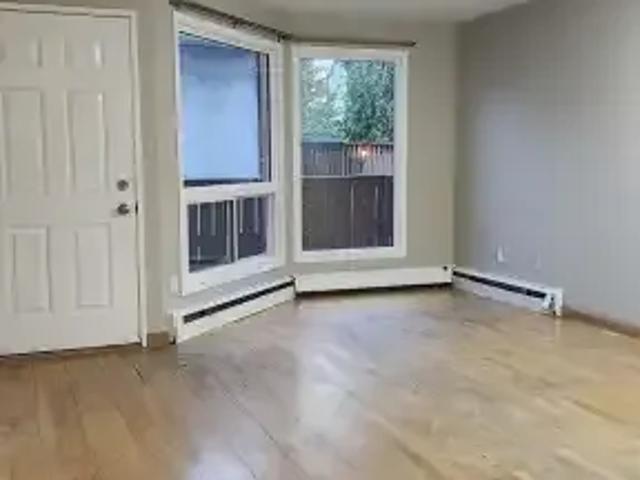 Townhouse for rent in Northwest, Alberta