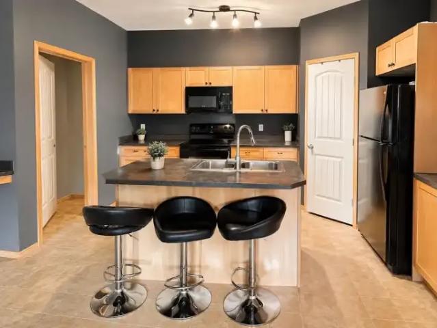 Townhouse for rent in Northwest, Alberta