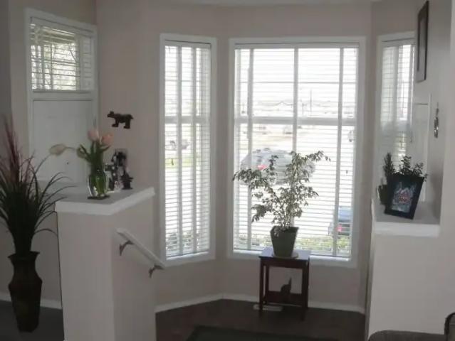 Townhouse for rent in Northwest, Alberta