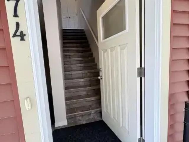 Townhouse for rent in Northwest, Alberta