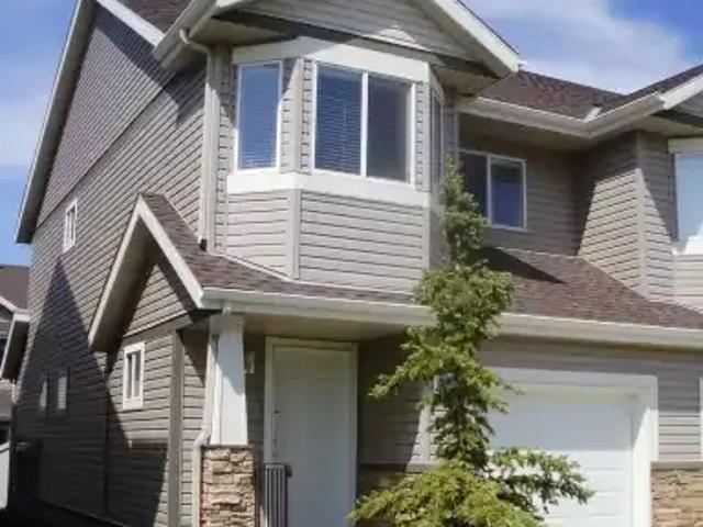 Townhouse for rent in Royal Oak, Calgary