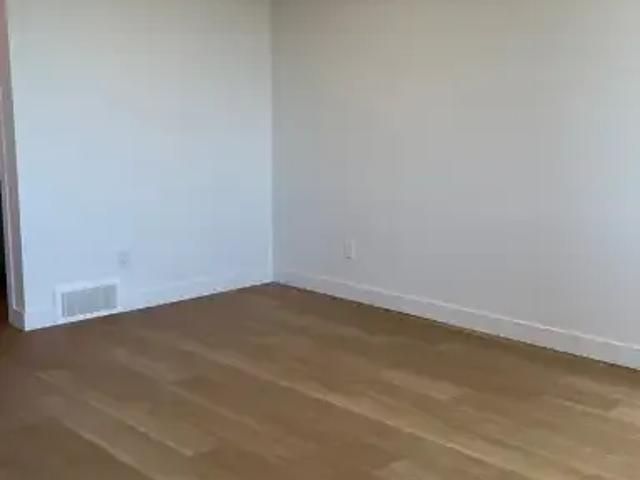 Townhouse for rent in Northwest, Alberta